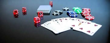 Live roulette table interface with wheel, betting grid, and real-time chat